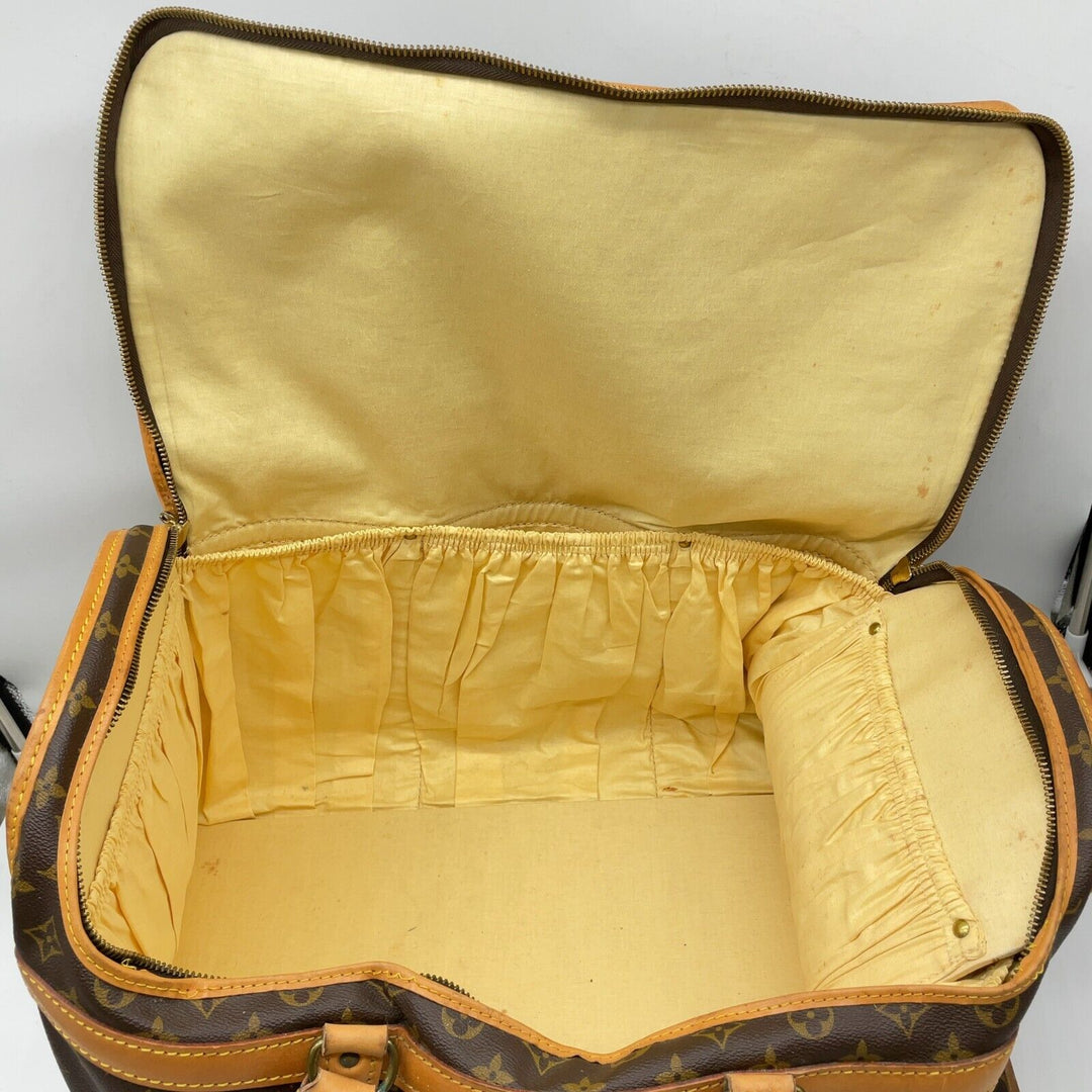 New Arrival Drop!! Louis Vuitton Sac Chasseur 55 Monogram Canvas