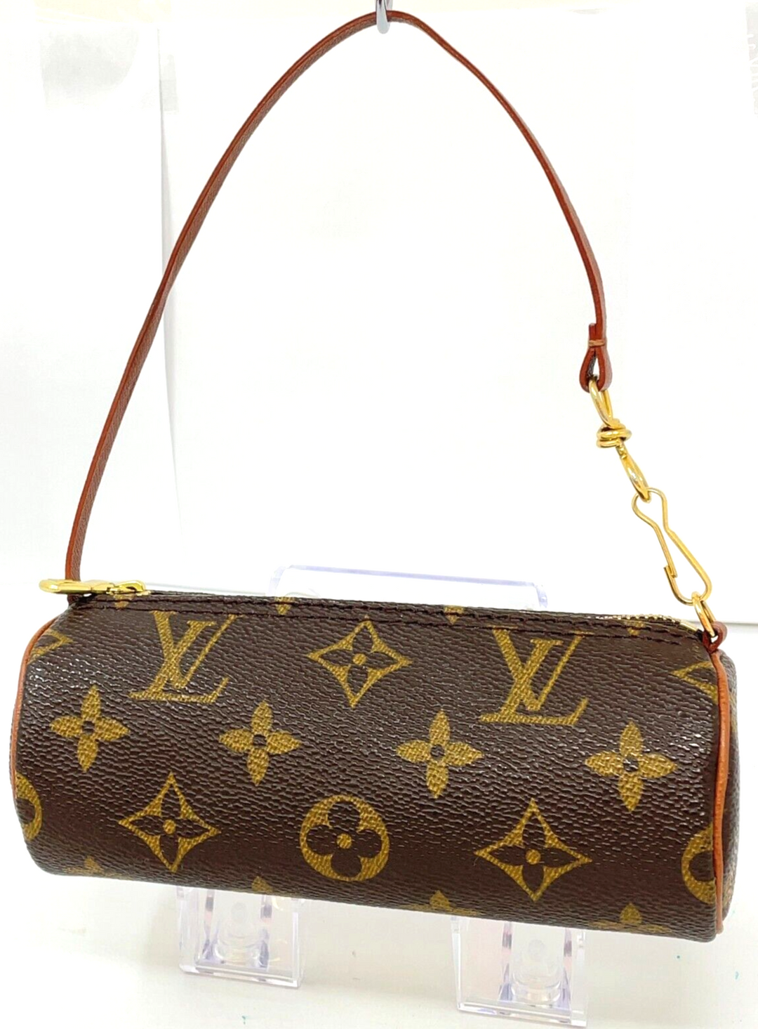 NEW ARRIVAL Louis Vuitton Monogram Papillion Pouch – TheLuxeLouis