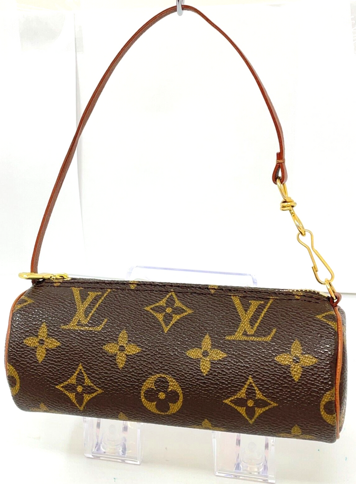 NEW ARRIVAL Louis Vuitton Monogram Papillion Pouch