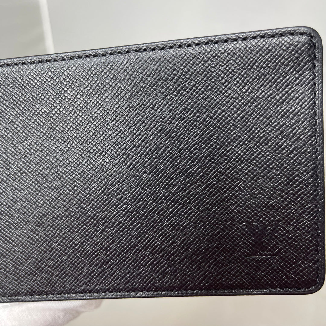 Louis Vuitton Brown Taiga Leather Card Holder ID Wallet Case