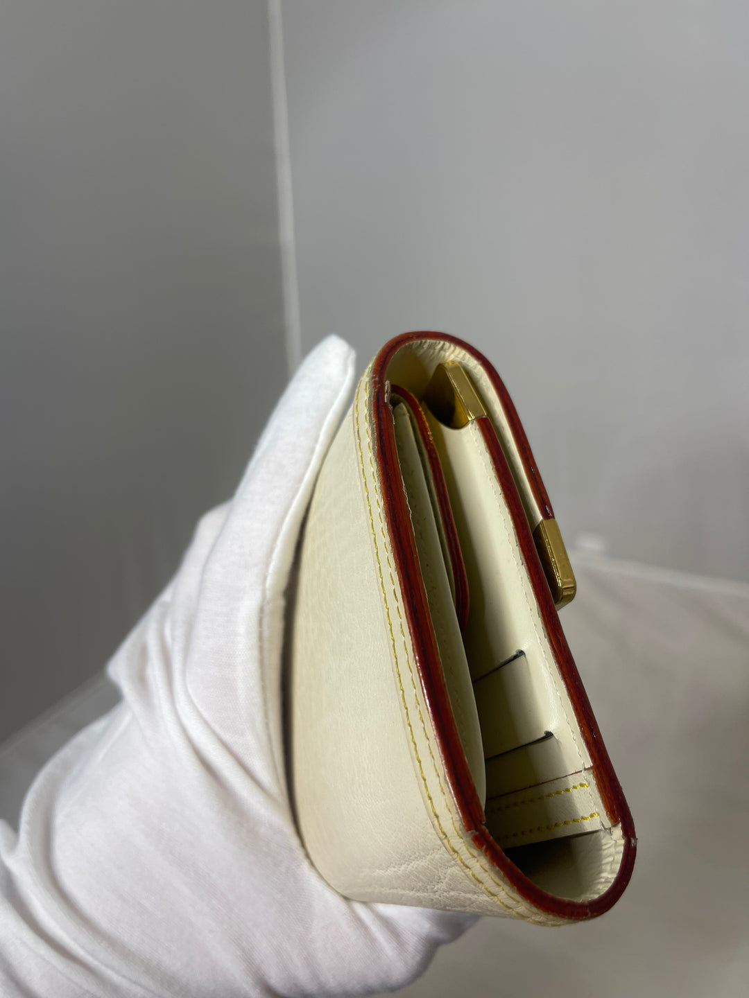 Louis Vuitton Suhali Cream/White & red border international wallet