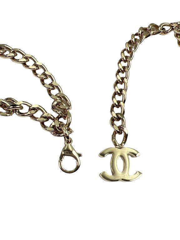 Chanel Black Caviar Timeless CC wallet on chain - TheLuxeLouis
